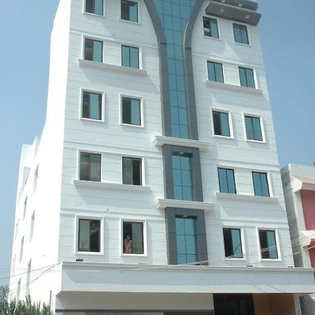 Hotel Mgr Pondichéry Extérieur photo